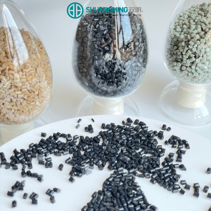 Pellet PA66 GF25 personalizzato OEM